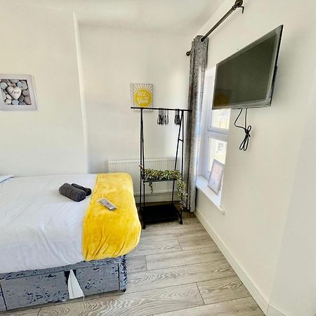 Cheerful 1 Bed Apartment Cardiff City Centre - Penarth Rd Eksteriør bilde